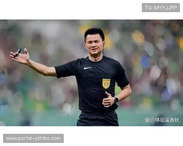 李海新、傅明分获金哨、铜哨，周飞当选最佳助理裁判